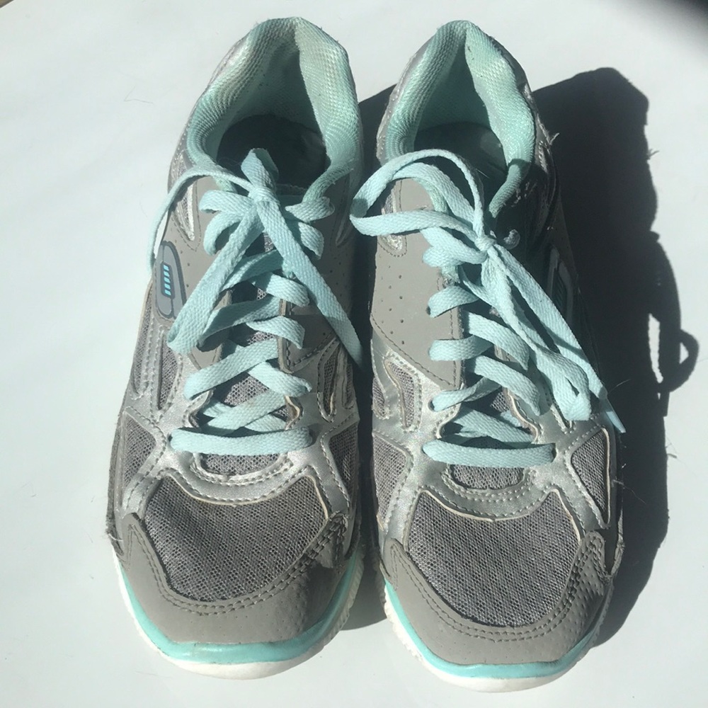 Sketchers lightweight